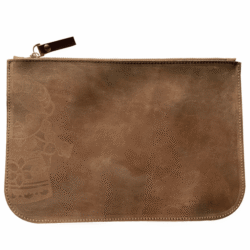 Clutch de piel miel Muñeca Juanita