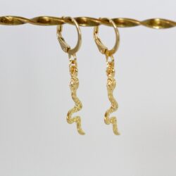 Aretes serpientes